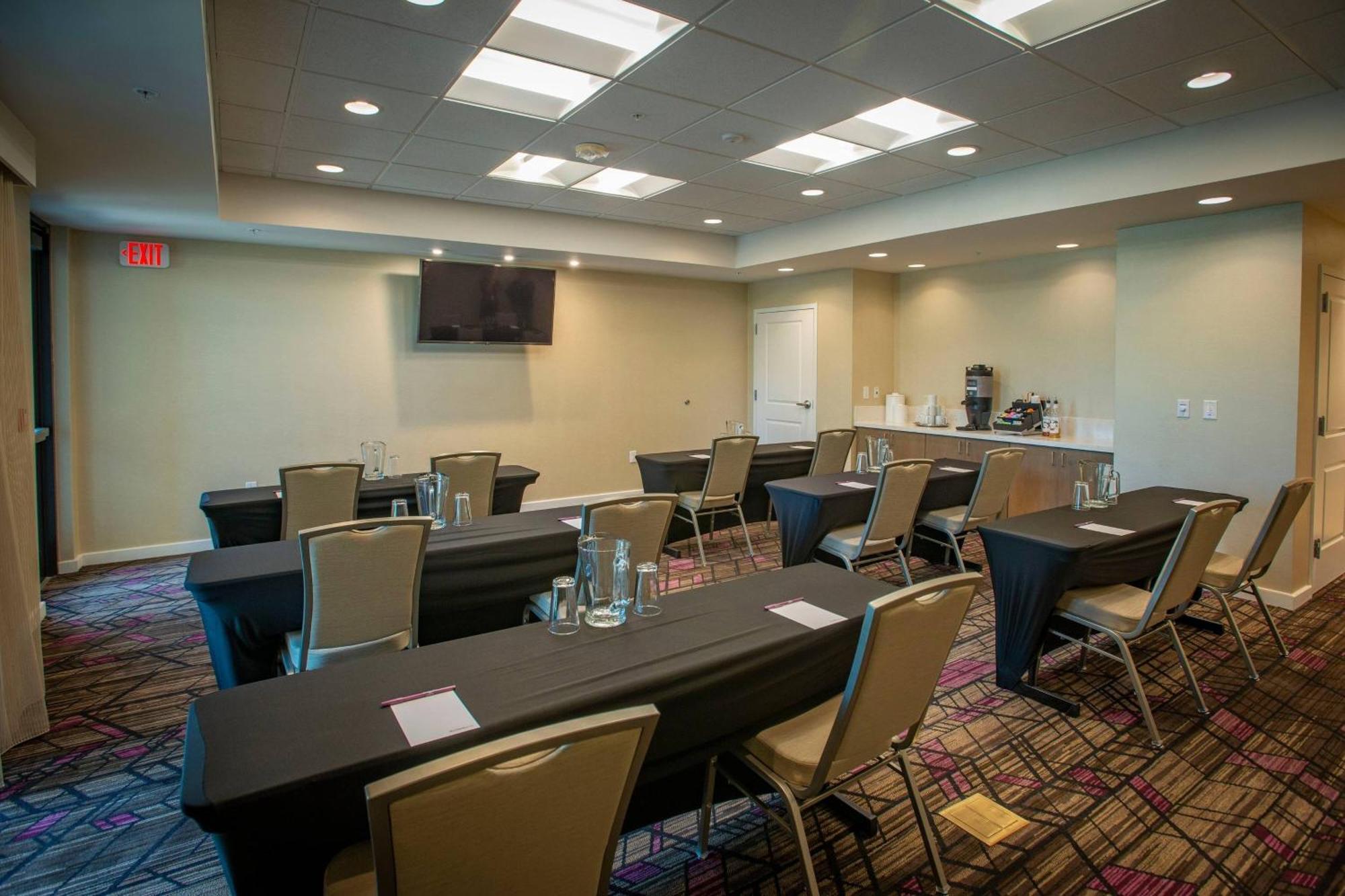 By Marriott Airport/medical Center Pensacola