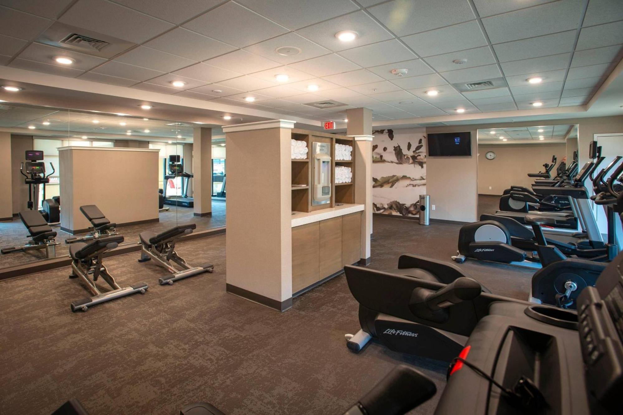 By Marriott Airport/medical Center Hotel 3*